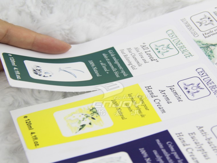 亮白PET標(biāo)簽